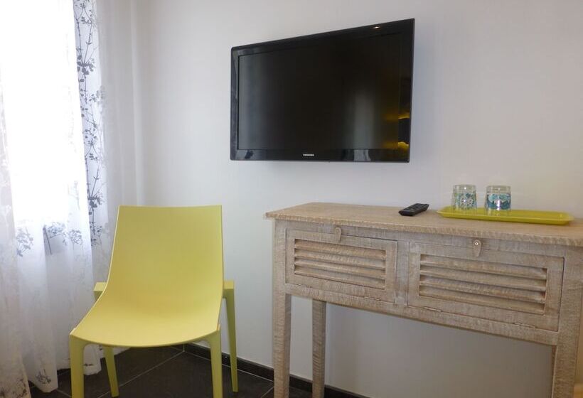 חדר סטנדרט, Chambres Du Vieux Bistrot