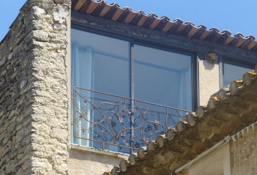 סוויטה, Chambres Du Vieux Bistrot