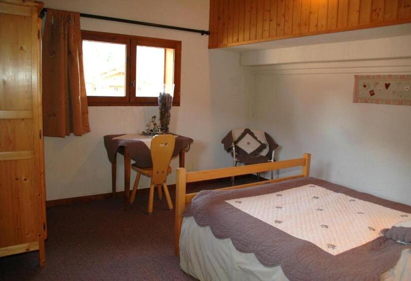 침실 3개 아파트, Résidence La Cour