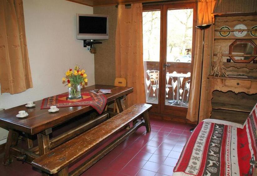 침실 3개 아파트, Résidence La Cour