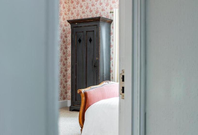 חדר דלוקס, Whichcote Arms