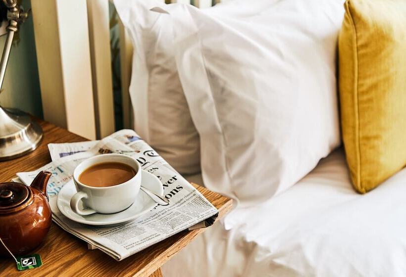 标准间, The Stag On The River