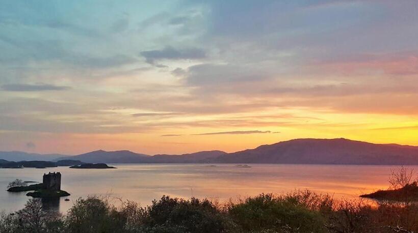 豪华海景房带阳台, Appin Bay View