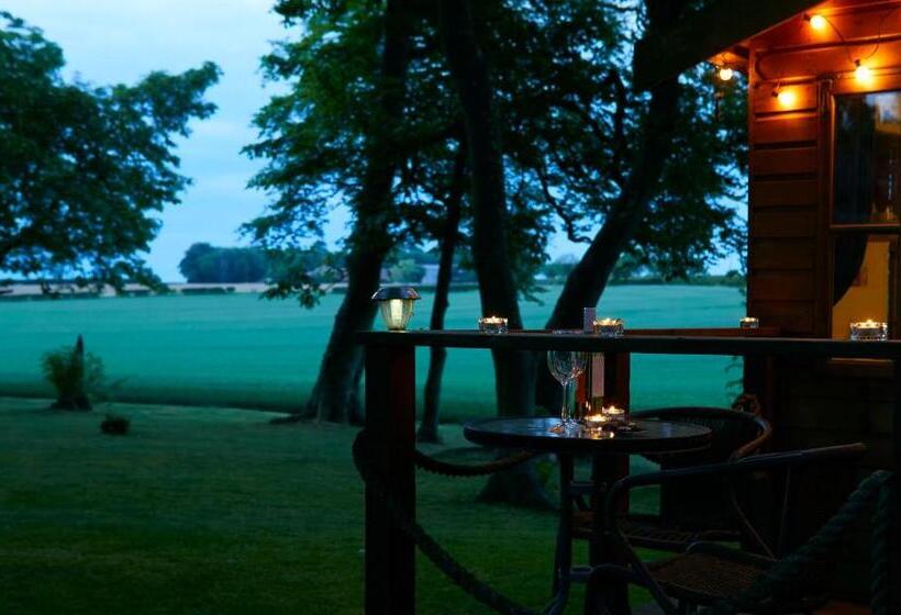 Шале 1 Спальня, Dale Farm Holidays
