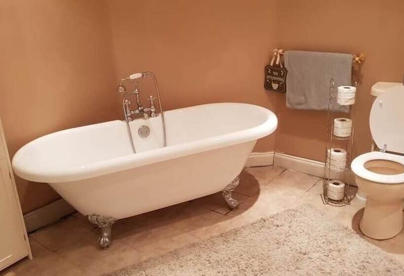 패밀리 룸, Macleods Guest House