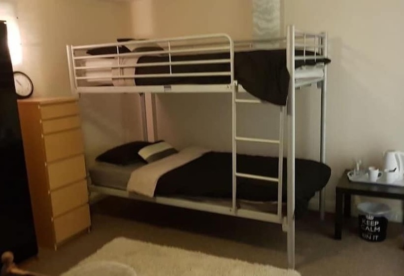 패밀리 룸, Macleods Guest House