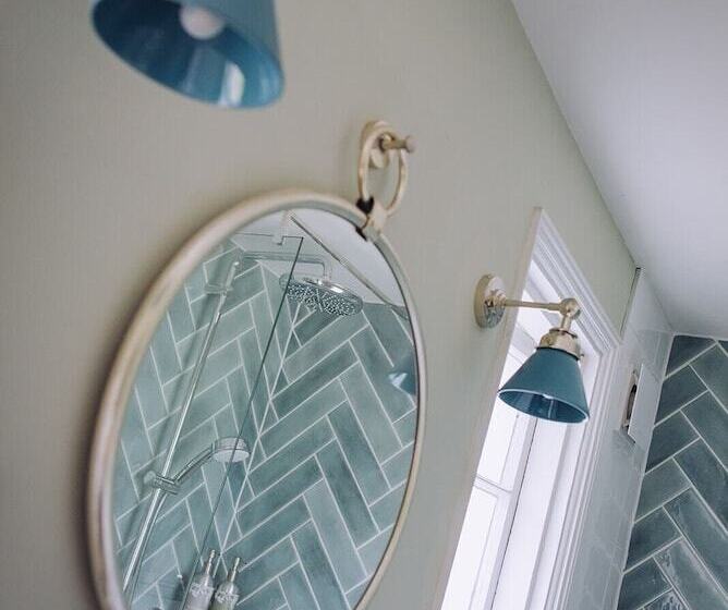 标准间, The Drummond At Albury