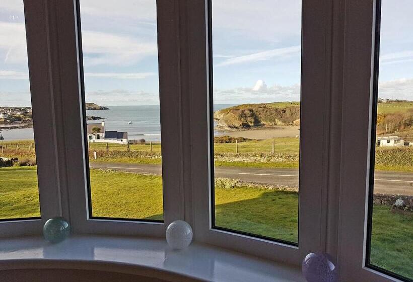 オーシャンビューデラックスルーム, Castellor Bed & Breakfast