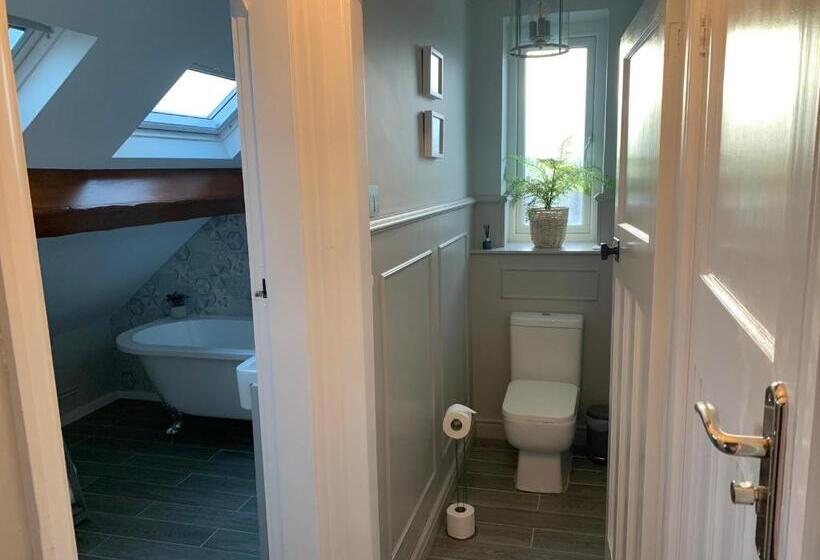 デラックススイート, Castellor Bed & Breakfast