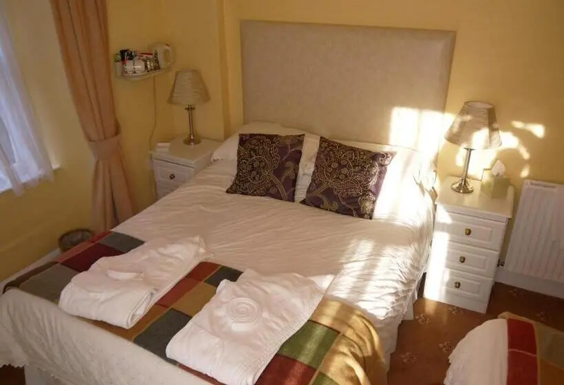ガーデンビュースタンダードルーム, Ivy House B&b