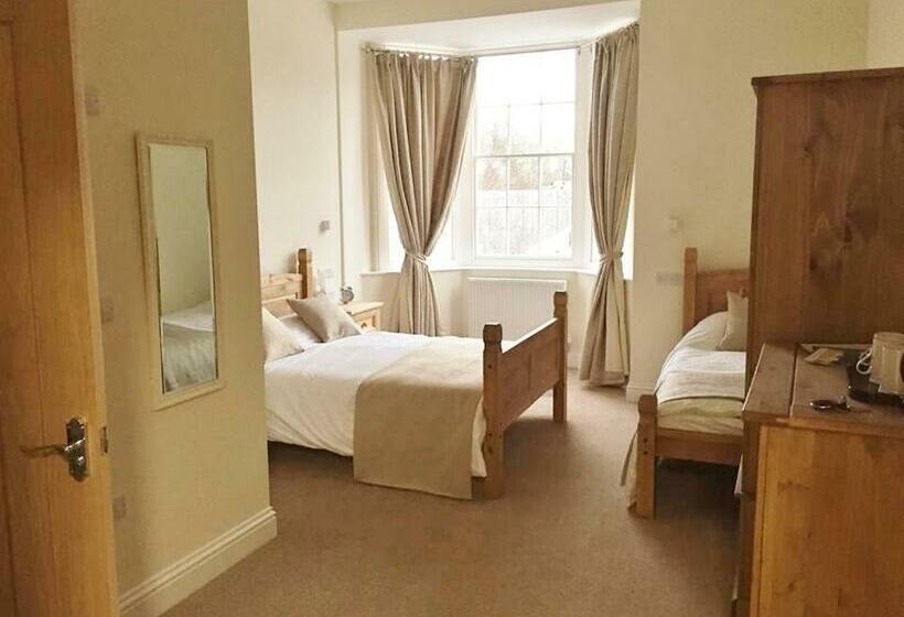 Семейный Номер, Three Crowns Guest House