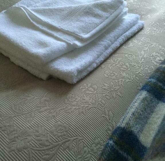 Номер Стандарт, Three Crowns Guest House