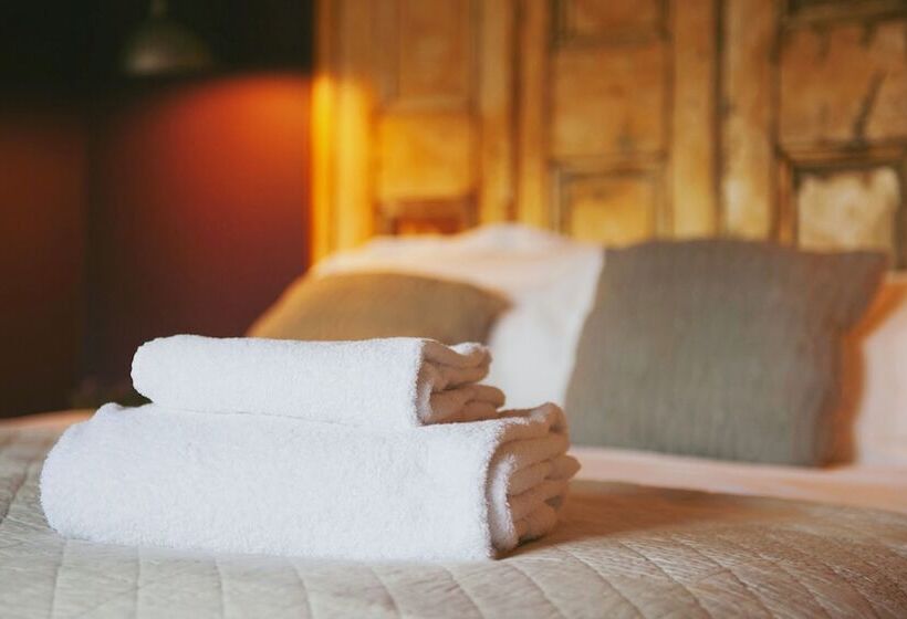 Номер Стандарт, The Bunk Inn