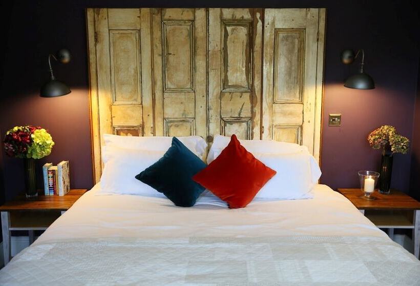 Номер Стандарт, The Bunk Inn