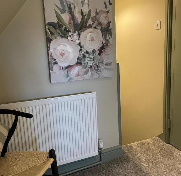 Номер Deluxe, The Windmill Inn