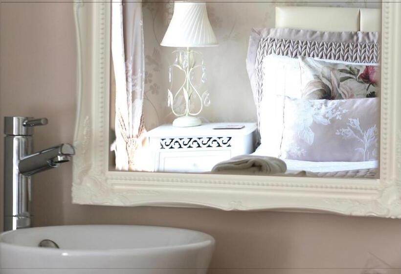 클래식 룸, Afon Rhaiadr Country House