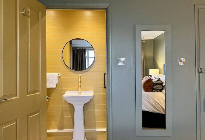 Номер Deluxe Кровать Кинг, East Beach Guest House