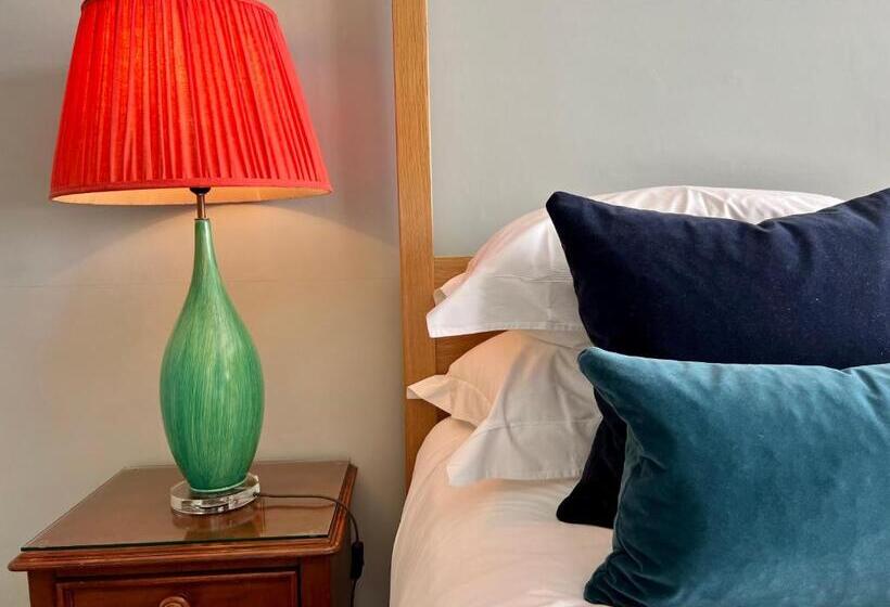 Номер Deluxe Кровать Кинг, East Beach Guest House