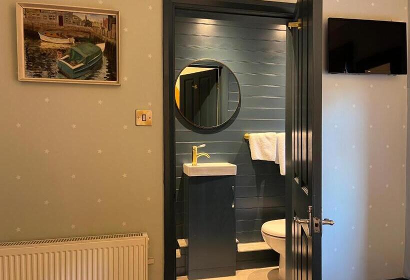 Номер Стандарт Индивидуальный, East Beach Guest House