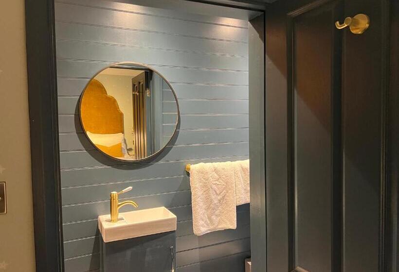 Номер Стандарт Индивидуальный, East Beach Guest House