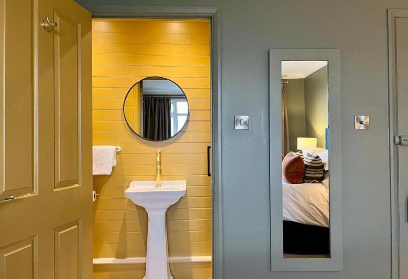 Номер Deluxe Кровать Кинг, East Beach Guest House