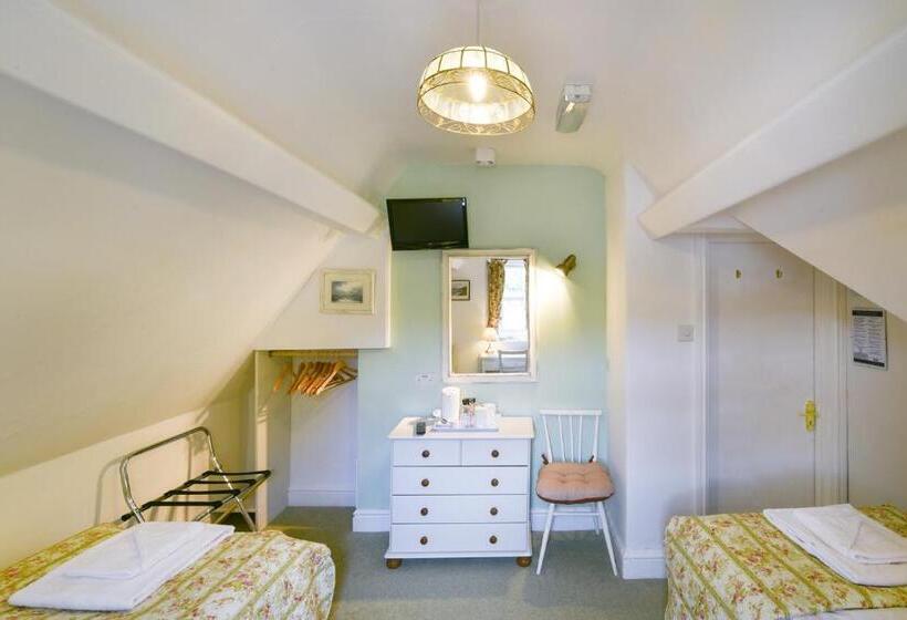 חדר סטנדרט, Garth Dderwen