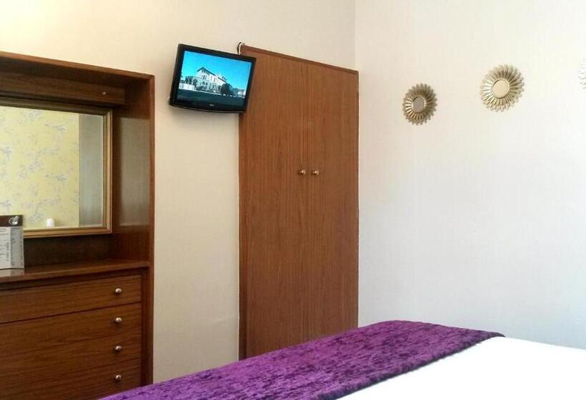 חדר סטנדרט, The Paragon   Guest Accommodation