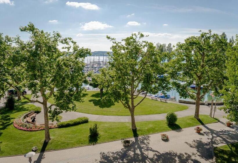 1 Bedroom Apartment Lake View, Strandpension Mäder