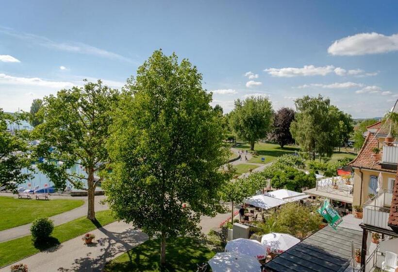 1 Bedroom Apartment Lake View, Strandpension Mäder