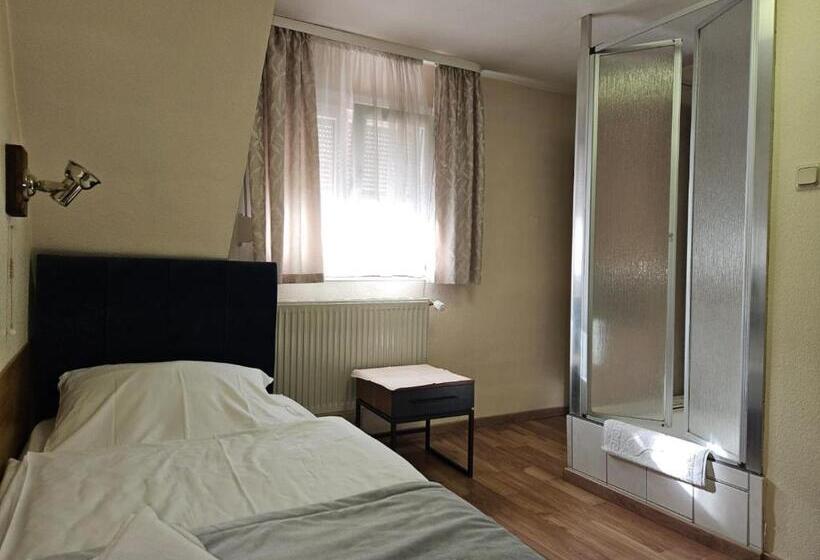 Номер Стандарт Индивидуальный, Haus Isenburg