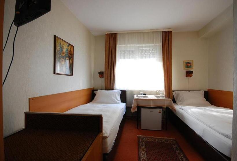 Номер Стандарт, Haus Isenburg