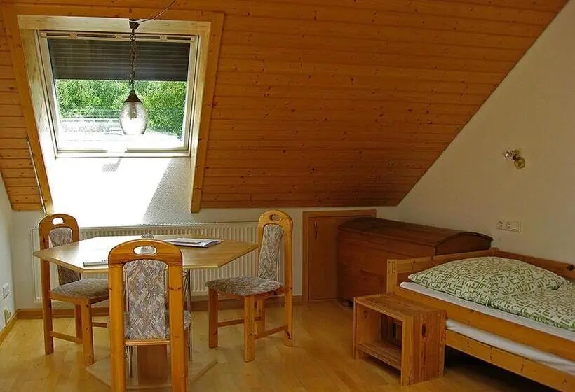 ファミリールーム, Die Sprachpension The Language Guesthouse
