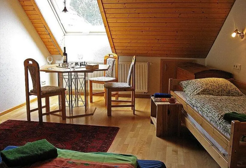 ファミリールーム, Die Sprachpension The Language Guesthouse