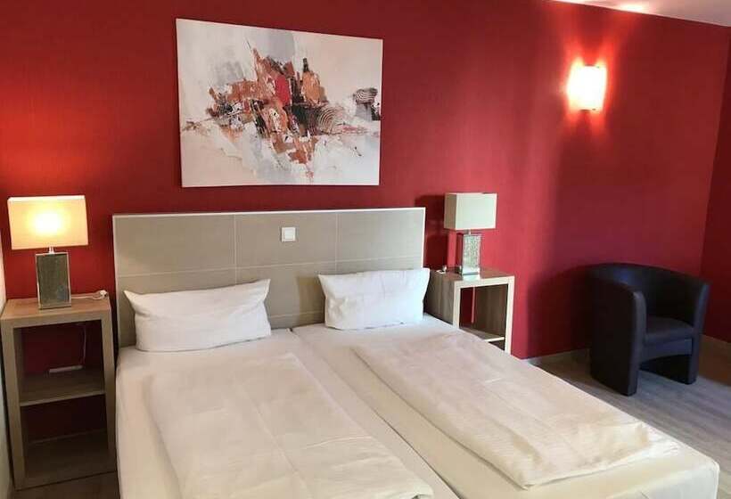 غرفة كومفورت ثلاثية, Draiser Hof