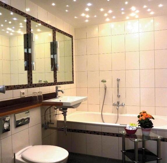 Люкс Повышенной Комфортности, Historisches Genusshotel Löwen
