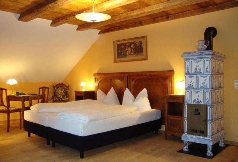 Люкс Повышенной Комфортности, Historisches Genusshotel Löwen