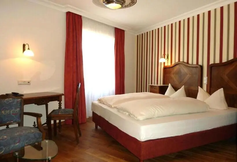 コンフォートルーム, Historisches Genusshotel Löwen