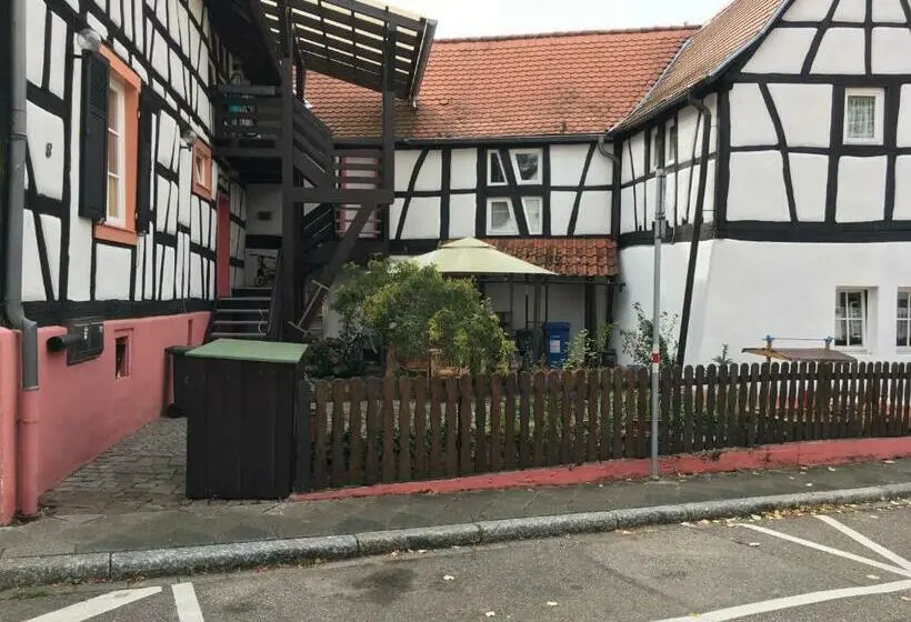 اتاق استاندارد با سرویس بهداشتی مشترک, Gästehaus Windheim