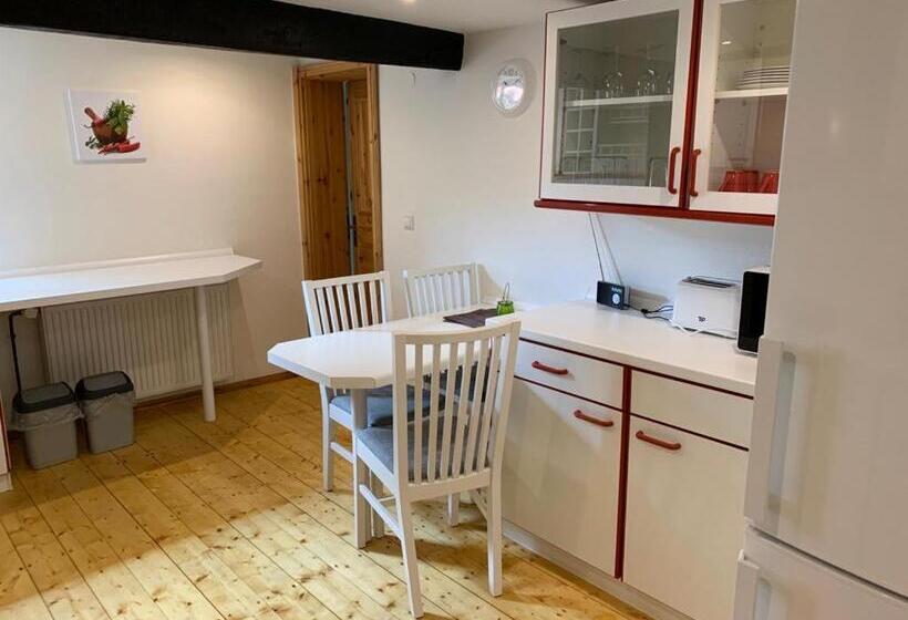 اتاق استاندارد با سرویس بهداشتی مشترک, Gästehaus Windheim