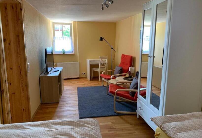 اتاق استاندارد با سرویس بهداشتی مشترک, Gästehaus Windheim