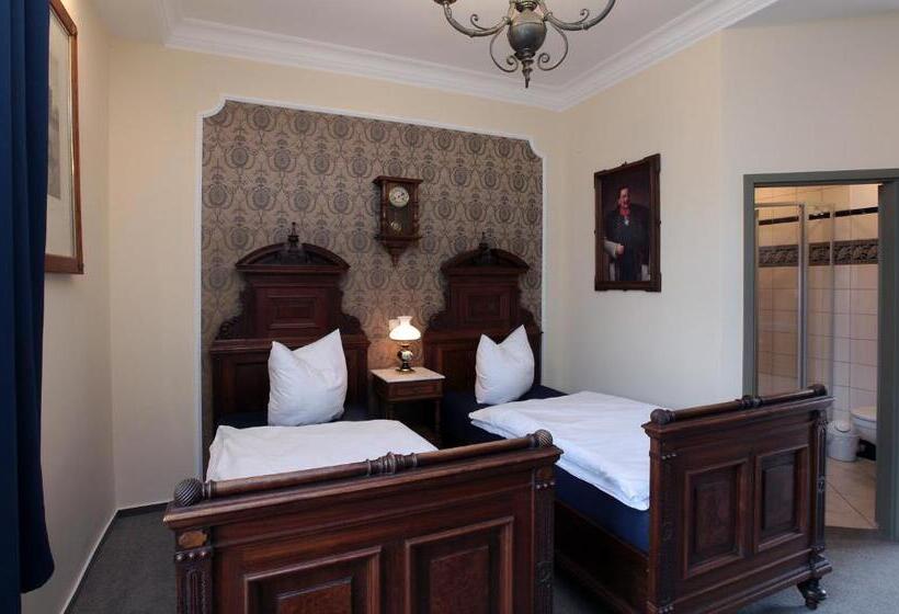 Номер Стандарт, Hofgärtnerei