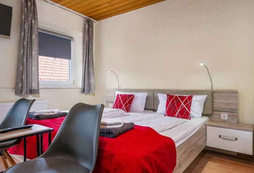 Номер Стандарт, Pension Bayerwald