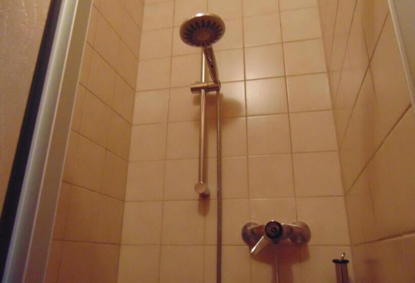 חדר סטנדרט, Gasthaus Rebstock