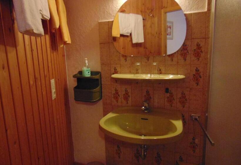 غرفة قياسية, Gasthaus Rebstock