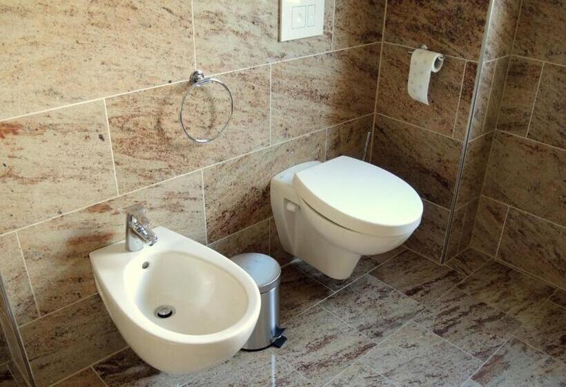 Huoneisto 1 Makuuhuone, Merkel Villa Apartamente