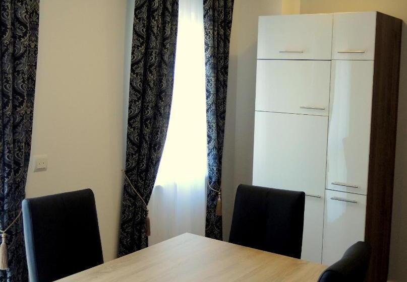 Apartamento 1 Dormitório, Merkel Villa Apartamente