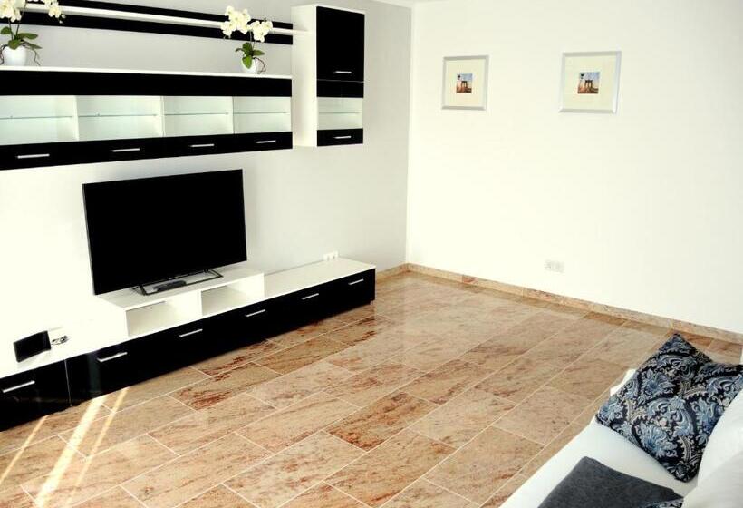 Huoneisto 1 Makuuhuone, Merkel Villa Apartamente