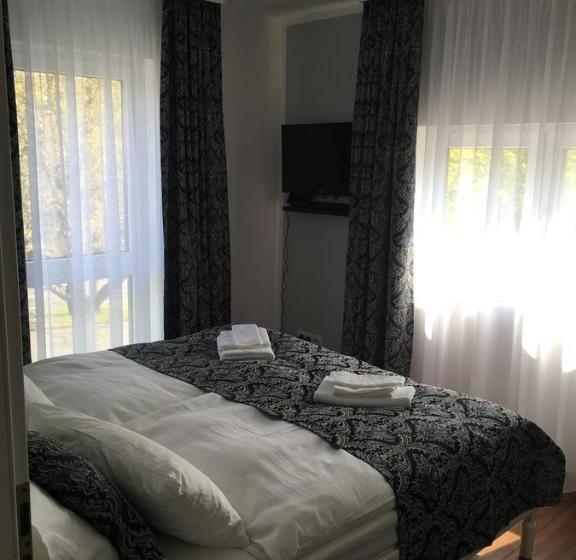 Apartamento Dúplex 1 Dormitório, Merkel Villa Apartamente
