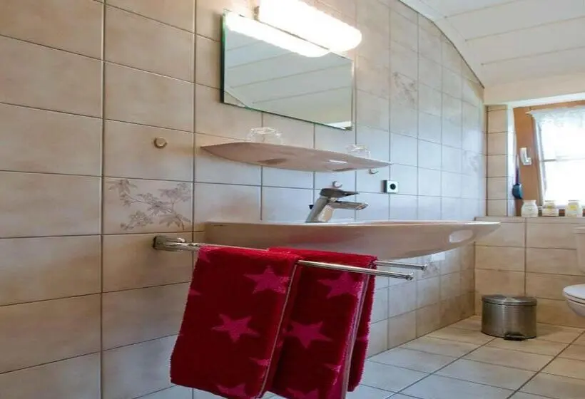 Standard-huone Parveke, Gästehaus Herrmann