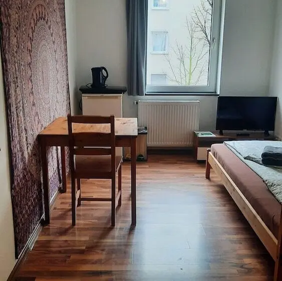 Camera Standard, Mitte24